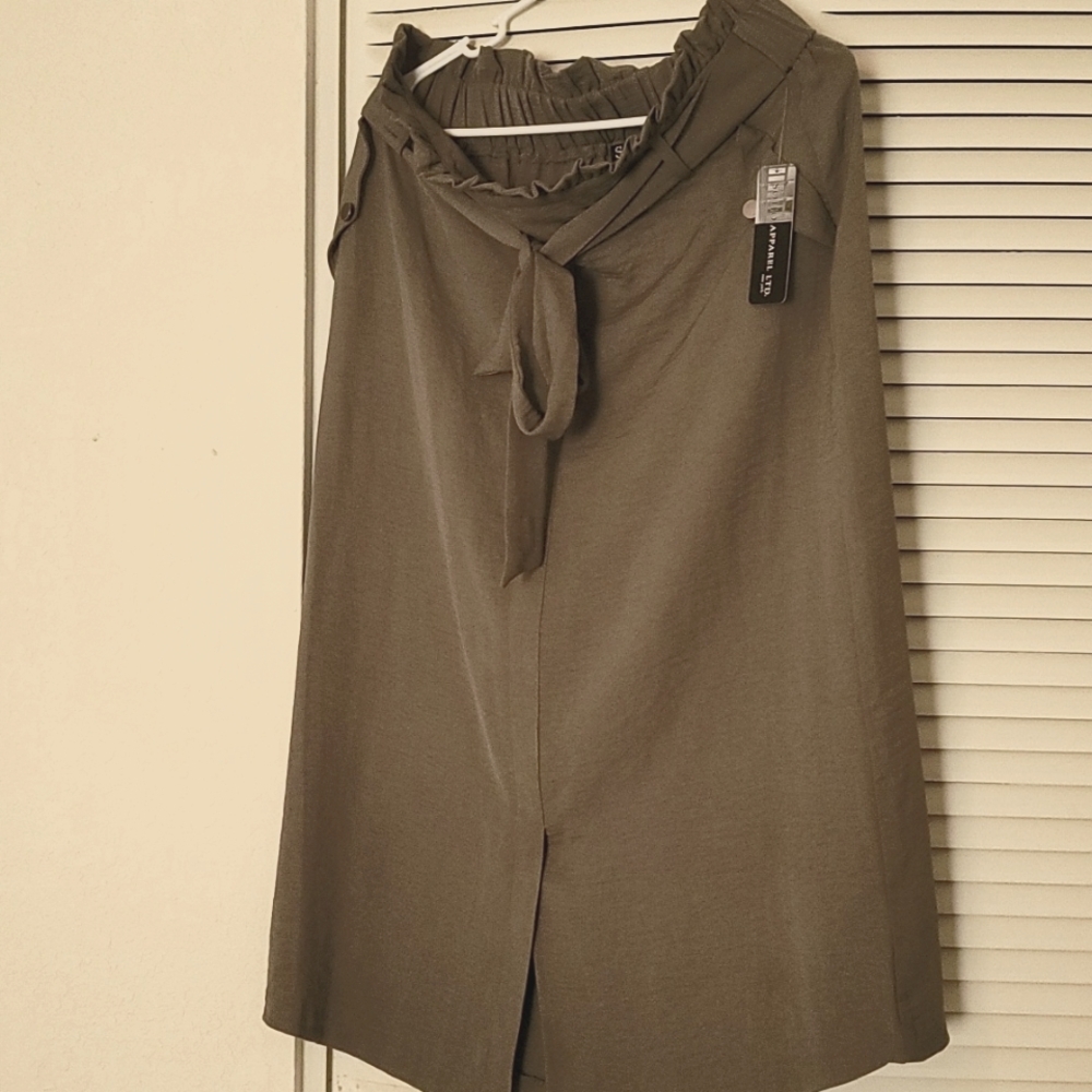 Skirt , soho, L